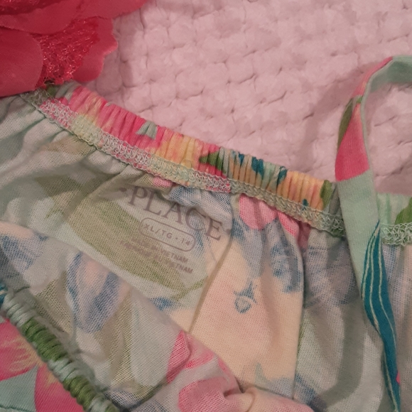 GIRLS: Pretty Floral Top - Picture 2 of 2